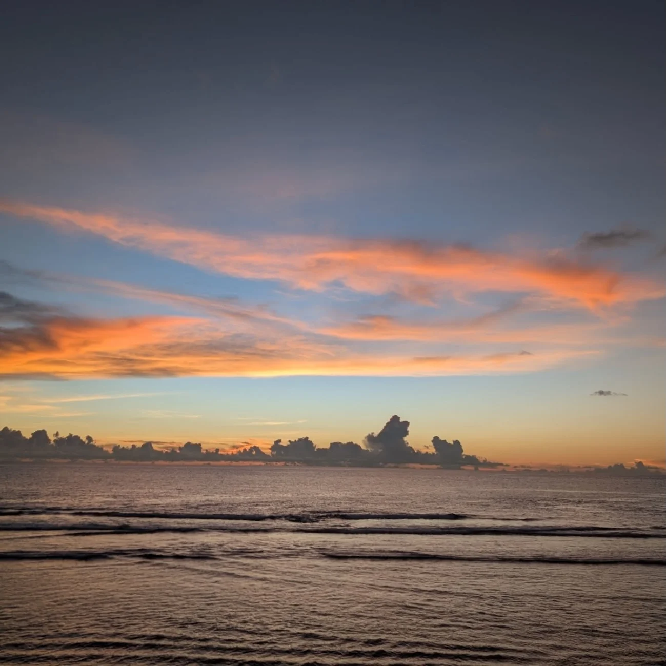 Menschen am Strand von Joachim von Loeben